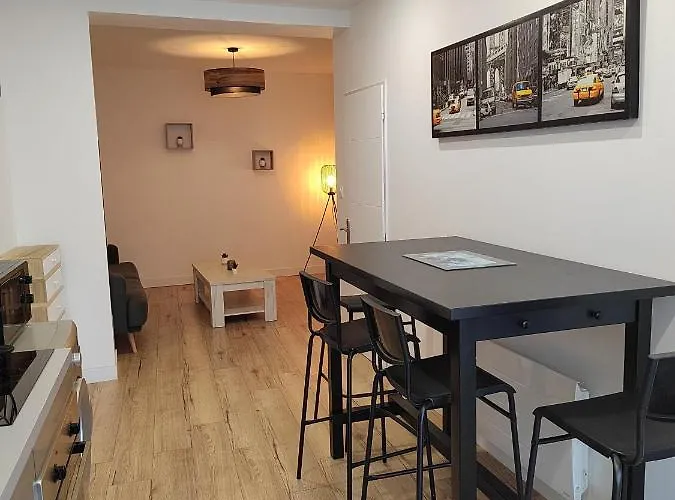 Apartment Duplex De Charme 2 - Tram & Parking Gratuit Saint-Jean-de-Védas